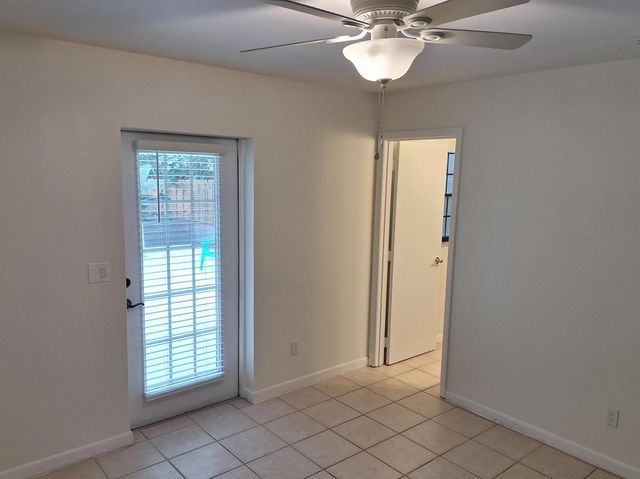 1365 19th Avenue SW, Vero Beach, FL 32962