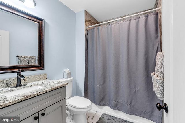 414 BENTLEY AVE, Beverly, NJ 08010