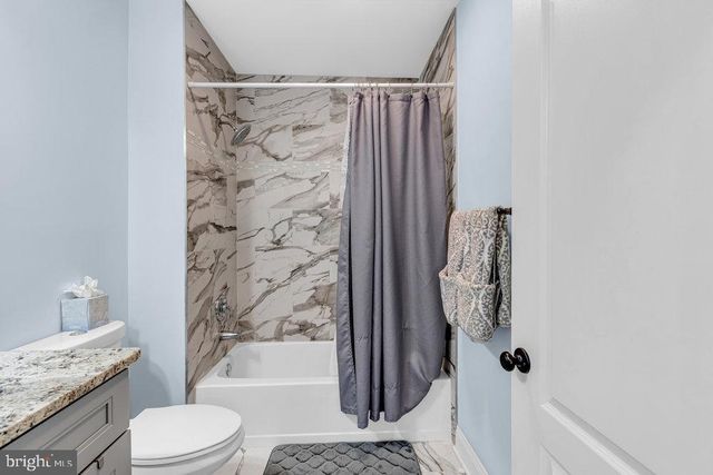 414 BENTLEY AVE, Beverly, NJ 08010