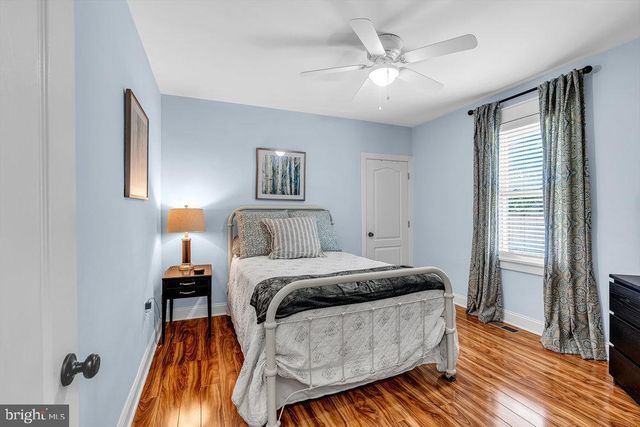 414 BENTLEY AVE, Beverly, NJ 08010