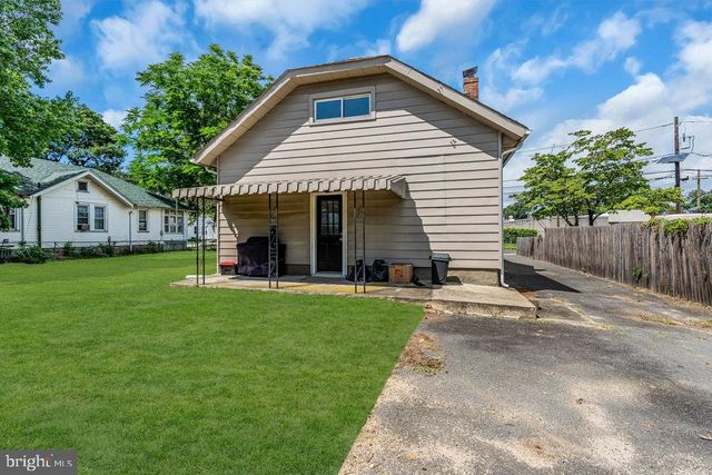 414 BENTLEY AVE, Beverly, NJ 08010