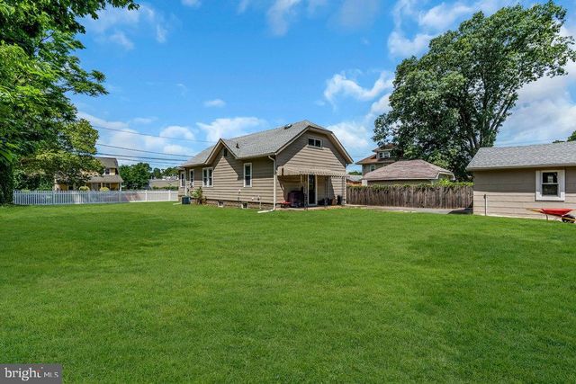 414 BENTLEY AVE, Beverly, NJ 08010