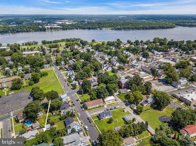 414 BENTLEY AVE, Beverly, NJ 08010