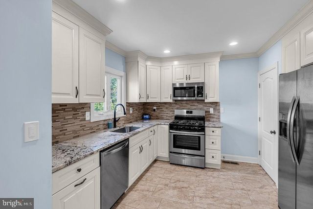 414 BENTLEY AVE, Beverly, NJ 08010