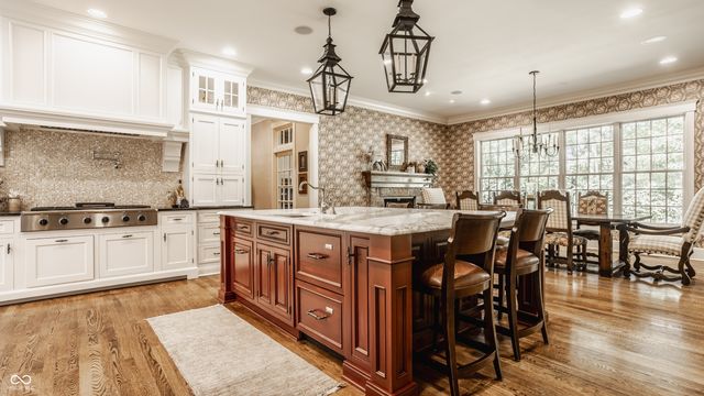 1015 W 116th Street, Carmel, IN 46032