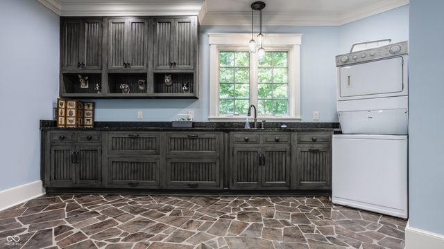 1015 W 116th Street, Carmel, IN 46032