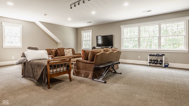 1015 W 116th Street, Carmel, IN 46032