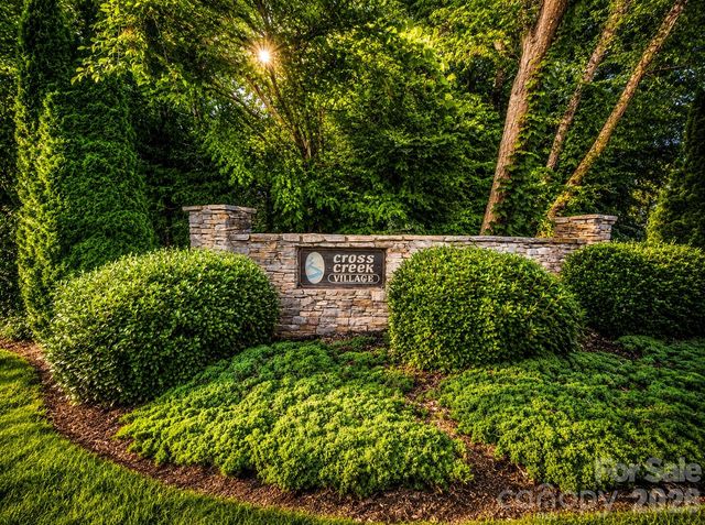 201 Cross Creek North Ridge Drive 46, Marion, NC 28752