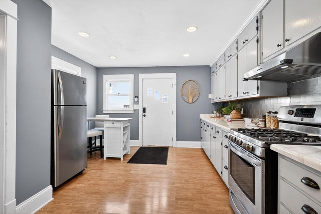 147 Hurley Street E, West Saint Paul, MN 55118