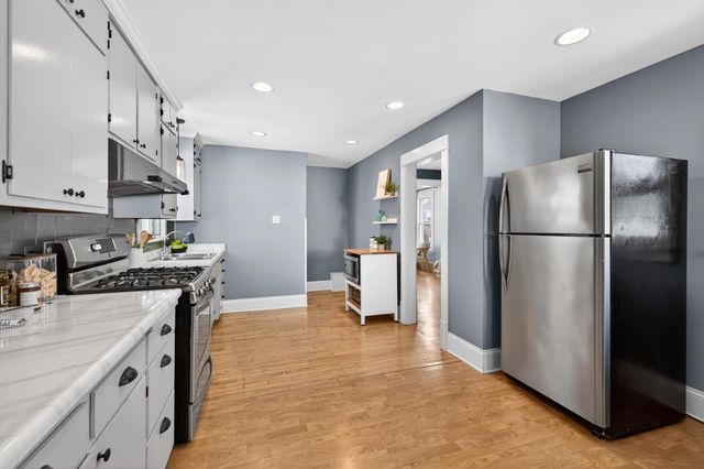 147 Hurley Street E, West Saint Paul, MN 55118