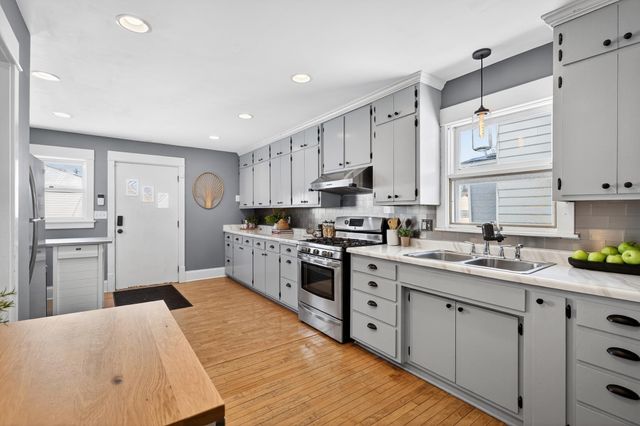 147 Hurley Street E, West Saint Paul, MN 55118