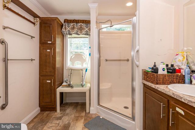 1360 SHOEY RD, Mohrsville, PA 19541