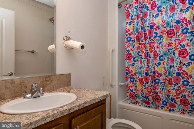 1360 SHOEY RD, Mohrsville, PA 19541