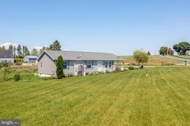 1360 SHOEY RD, Mohrsville, PA 19541