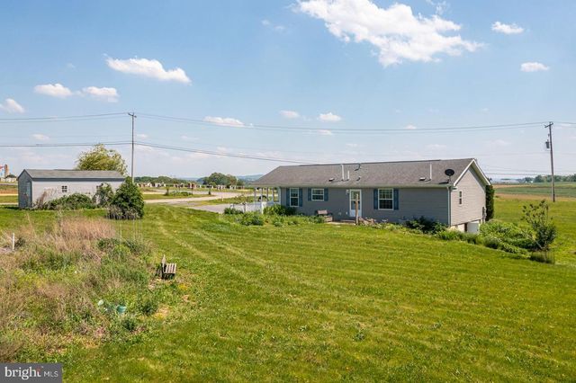 1360 SHOEY RD, Mohrsville, PA 19541