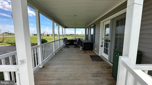 1360 SHOEY RD, Mohrsville, PA 19541