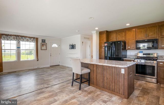 1360 SHOEY RD, Mohrsville, PA 19541
