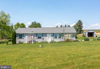 1360 SHOEY RD, Mohrsville, PA 19541