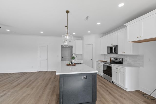 124 Oscar Godwin Road, Dothan, AL 36301