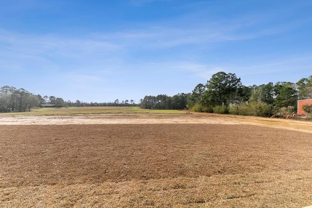 124 Oscar Godwin Road, Dothan, AL 36301