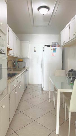 1880 S Treasure Dr 3A, North Bay Village, FL 33141