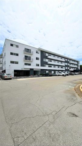 1880 S Treasure Dr 3A, North Bay Village, FL 33141