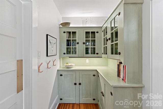109 1st Street, Black Mountain, NC 28711