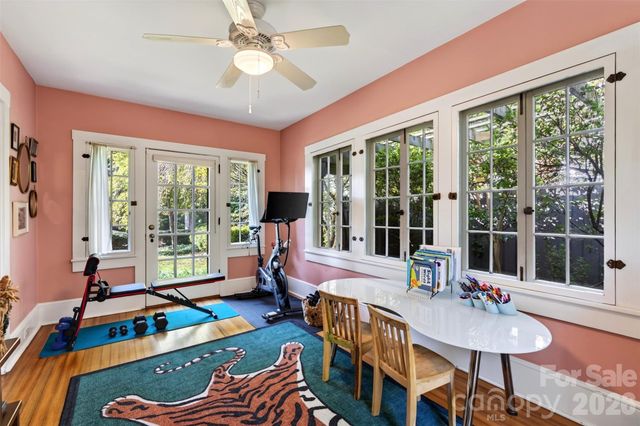 109 1st Street, Black Mountain, NC 28711