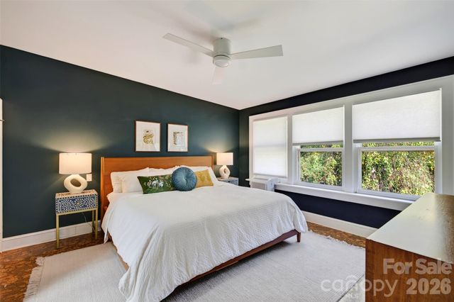 109 1st Street, Black Mountain, NC 28711