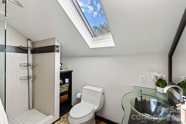 109 1st Street, Black Mountain, NC 28711