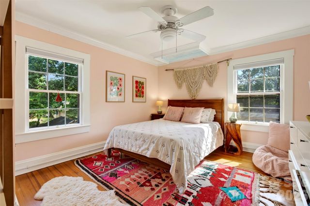 109 1st Street, Black Mountain, NC 28711