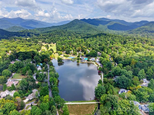 109 1st Street, Black Mountain, NC 28711