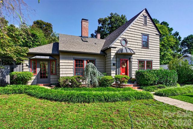 109 1st Street, Black Mountain, NC 28711