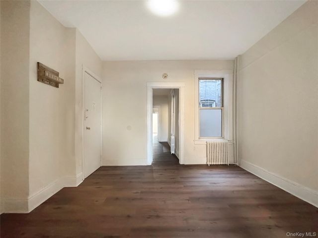 69-13 Central Avenue 2L, Glendale, NY 11385