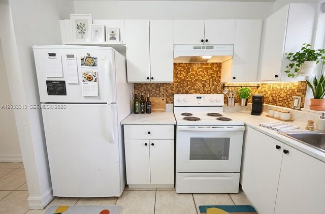 4160 NW 21st Street 124D, Lauderhill, FL 33313