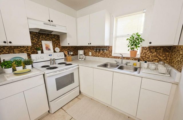4160 NW 21st Street 124D, Lauderhill, FL 33313