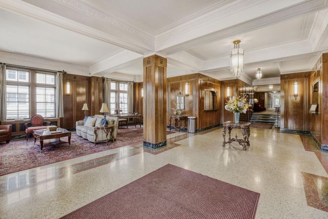2615 Park Avenue B-2, Minneapolis, MN 55407