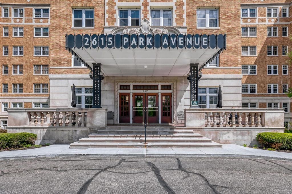2615 Park Avenue B-2, Minneapolis, MN 55407