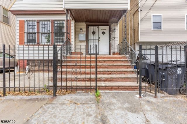 51 Schley St, Newark City, NJ 07112