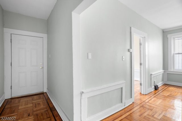 51 Schley St, Newark City, NJ 07112