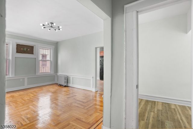 51 Schley St, Newark City, NJ 07112