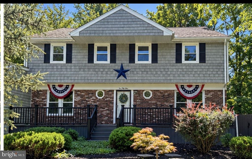 251 HICKORY CORNER RD, EAST WINDSOR TWP, NJ 08520 — exterior