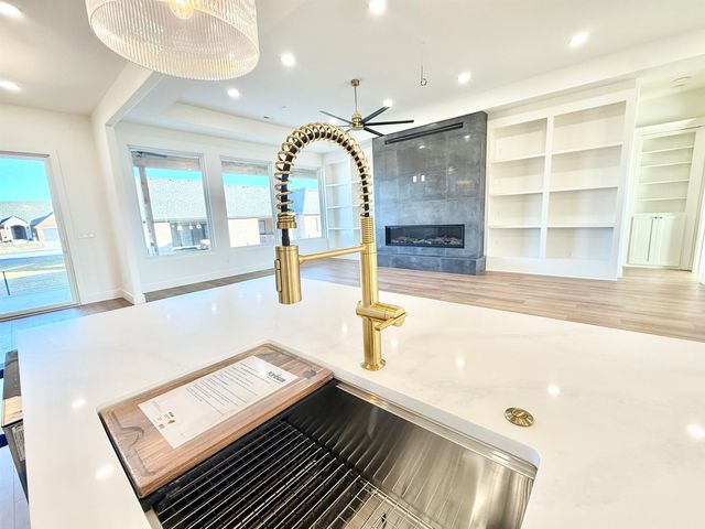 14100 E Willowgreen Ct, Wichita, KS 67230