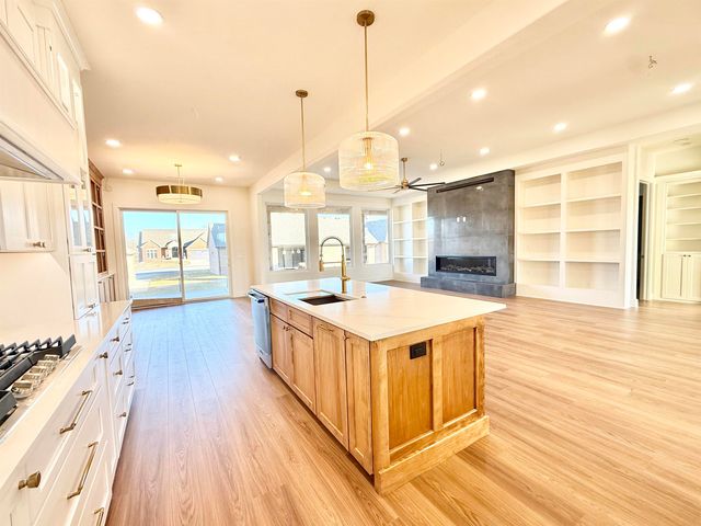 14100 E Willowgreen Ct, Wichita, KS 67230