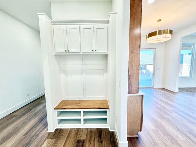 14100 E Willowgreen Ct, Wichita, KS 67230