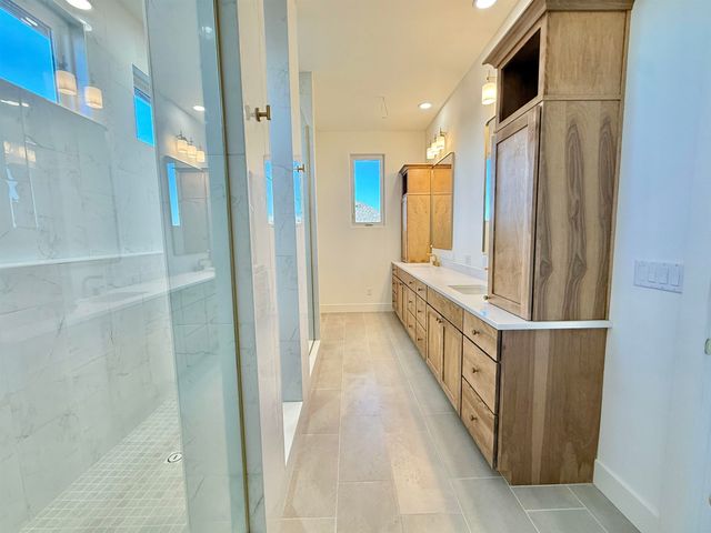 14100 E Willowgreen Ct, Wichita, KS 67230