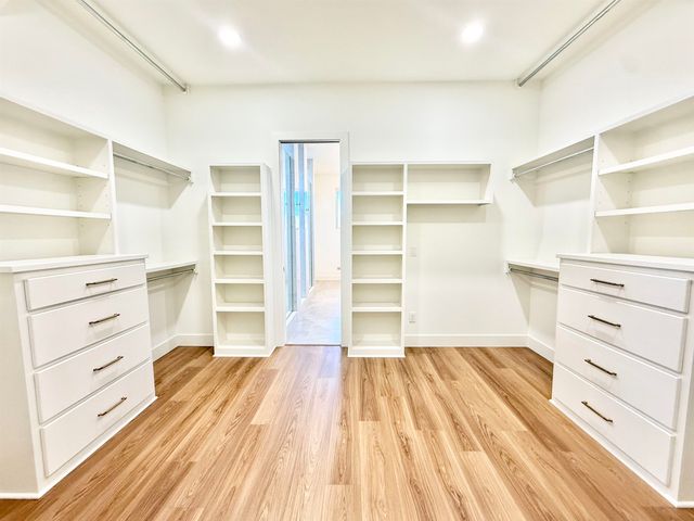 14100 E Willowgreen Ct, Wichita, KS 67230