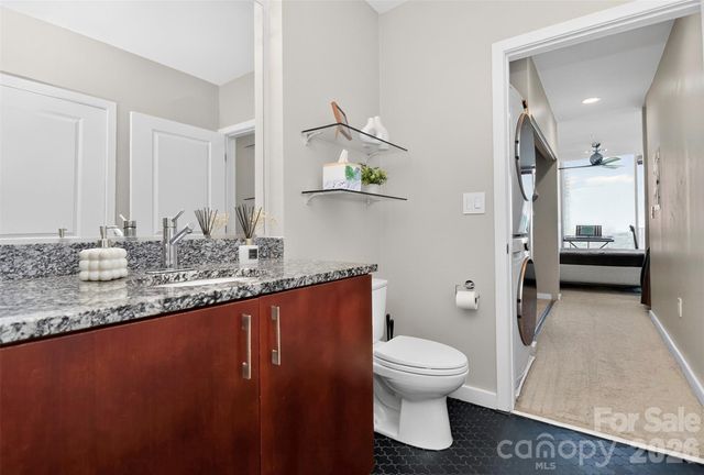 210 N Church Street 1512, Charlotte, NC 28202