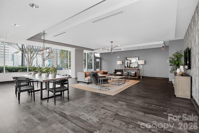 210 N Church Street 1512, Charlotte, NC 28202