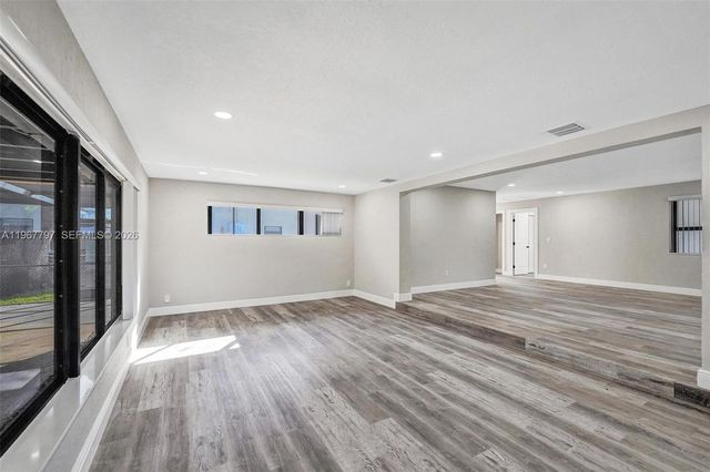 2241 NW 172nd Ter, Miami Gardens, FL 33056